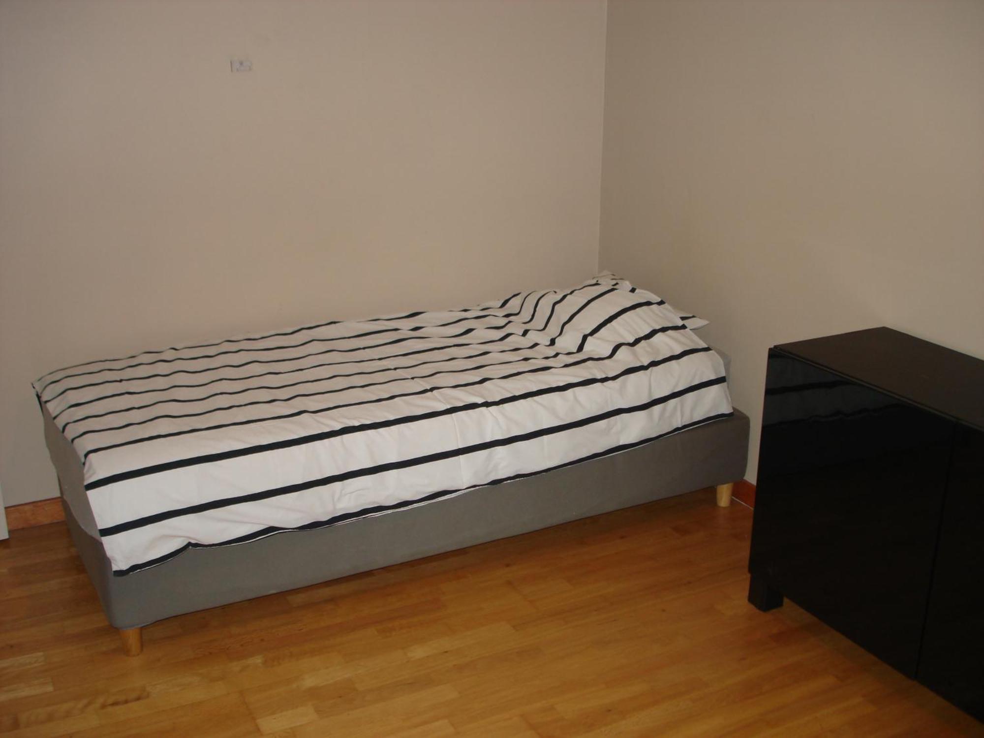 Appartement Courcelles Exterior photo