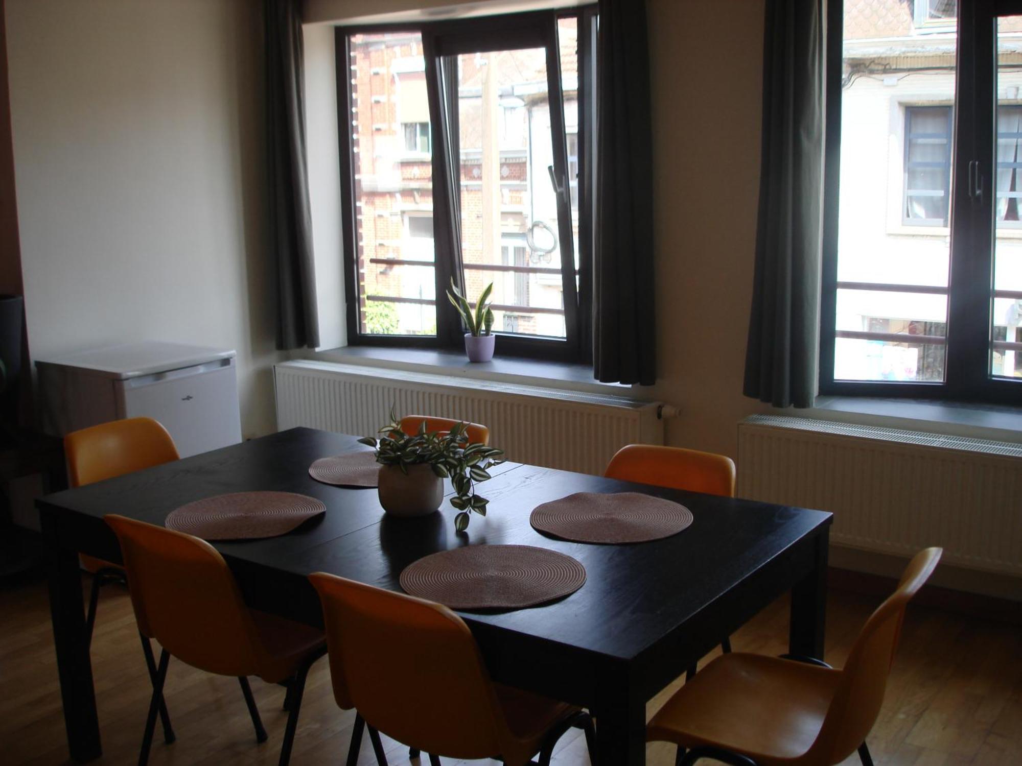 Appartement Courcelles Exterior photo