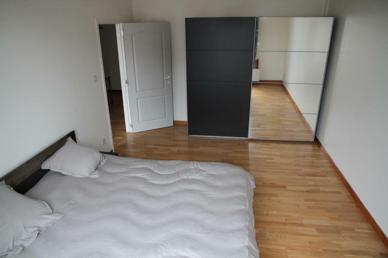 Appartement Courcelles Exterior photo